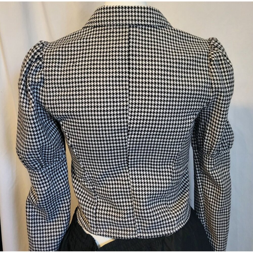 Nasty Gal Crop Blazer Black and White Houndstooth Design, Size 0, Long Sleeve - Picture 5 of 6